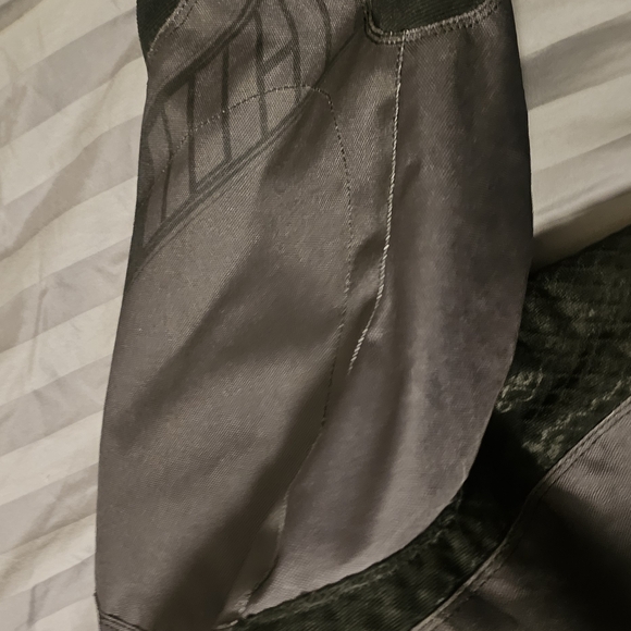 Icon Overlord Black Jacket - Picture 5 of 7